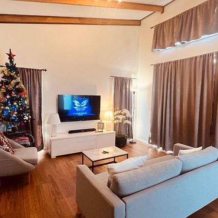 Cosy 4Br Home 15 Minutes Away From Melbourne Airport St Albans Bagian luar foto