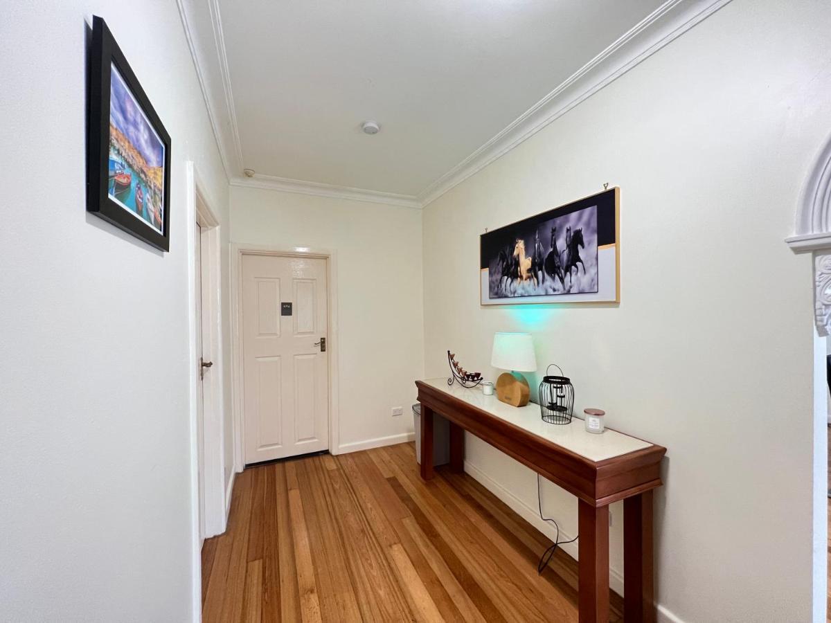Cosy 4Br Home 15 Minutes Away From Melbourne Airport St Albans Bagian luar foto