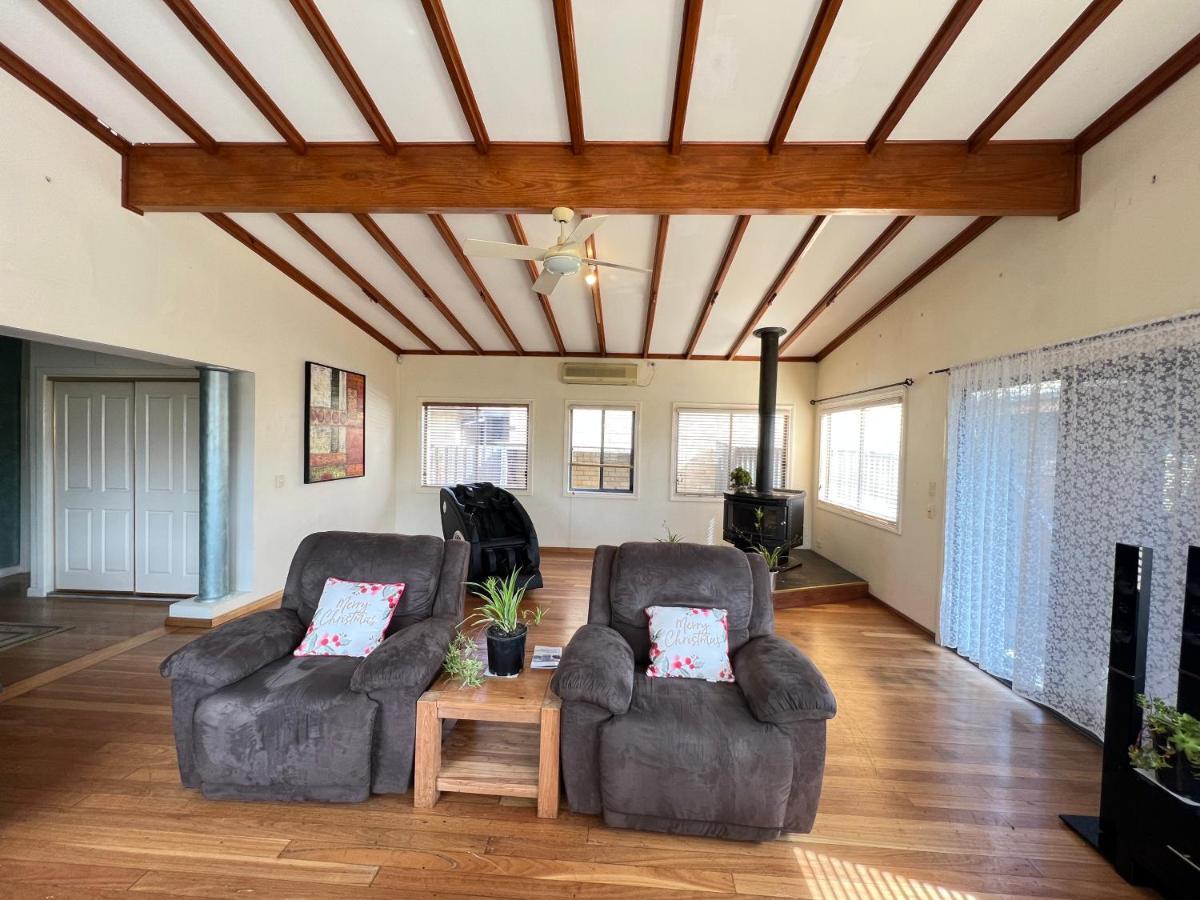 Cosy 4Br Home 15 Minutes Away From Melbourne Airport St Albans Bagian luar foto
