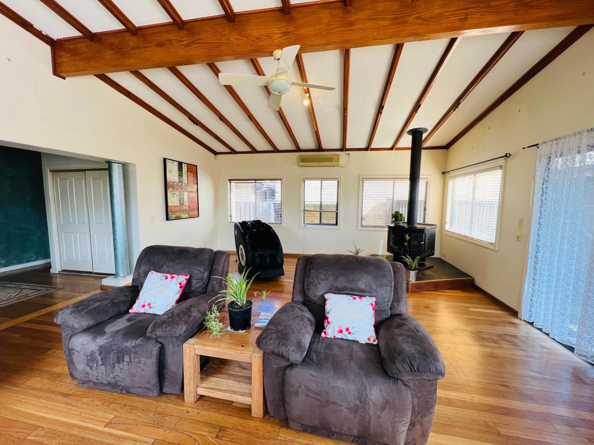 Cosy 4Br Home 15 Minutes Away From Melbourne Airport St Albans Bagian luar foto