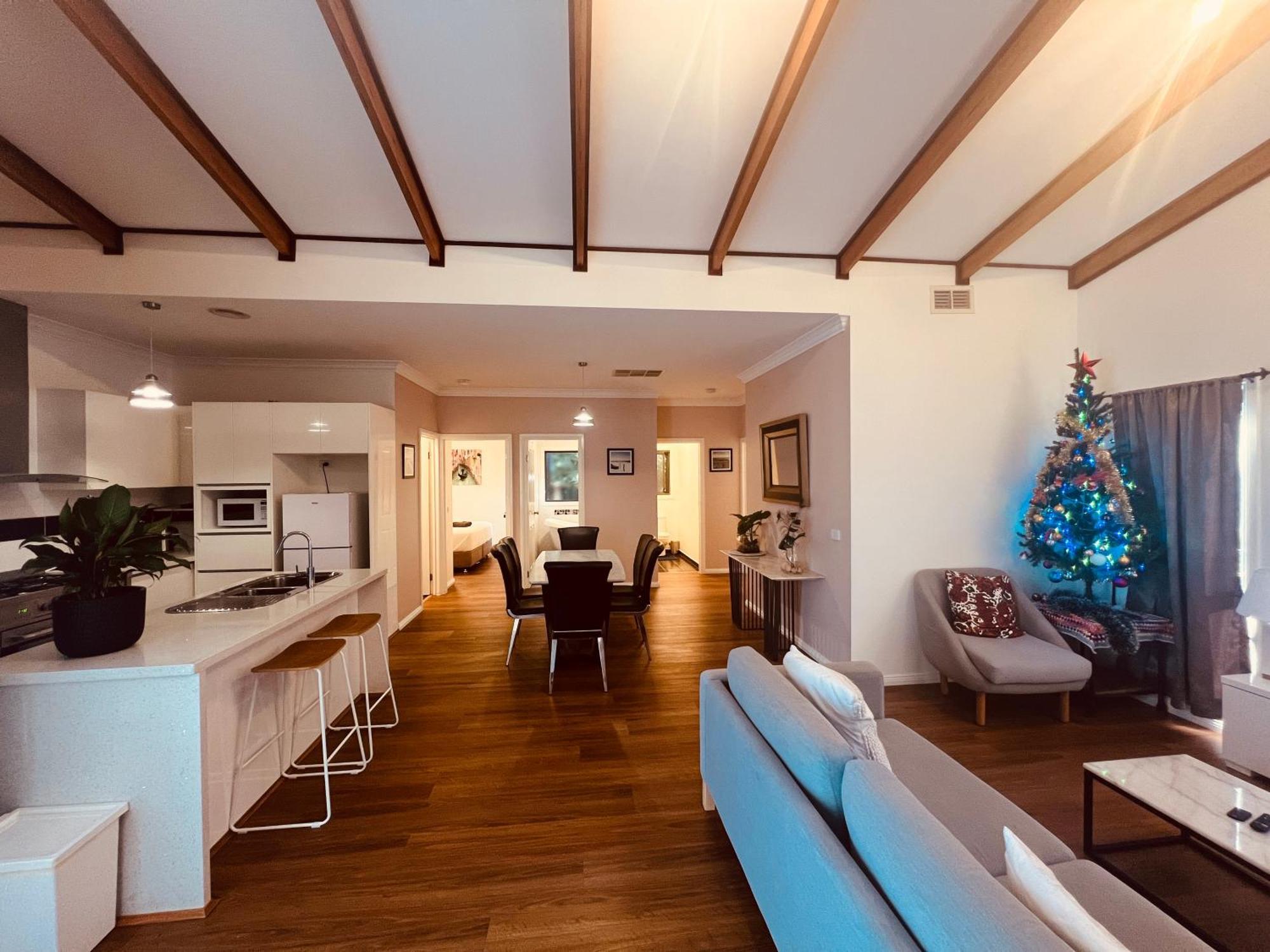 Cosy 4Br Home 15 Minutes Away From Melbourne Airport St Albans Bagian luar foto