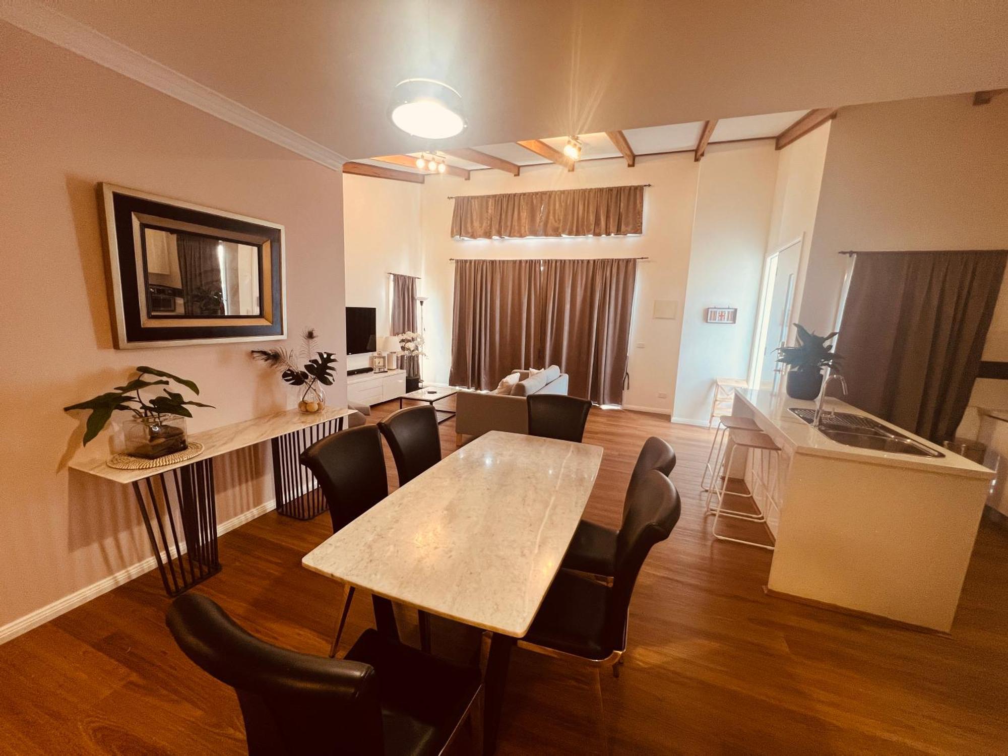 Cosy 4Br Home 15 Minutes Away From Melbourne Airport St Albans Bagian luar foto