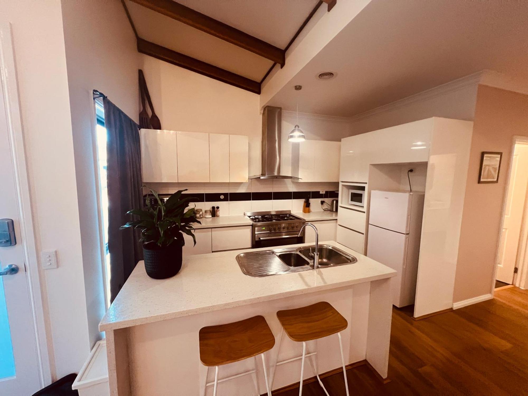 Cosy 4Br Home 15 Minutes Away From Melbourne Airport St Albans Bagian luar foto