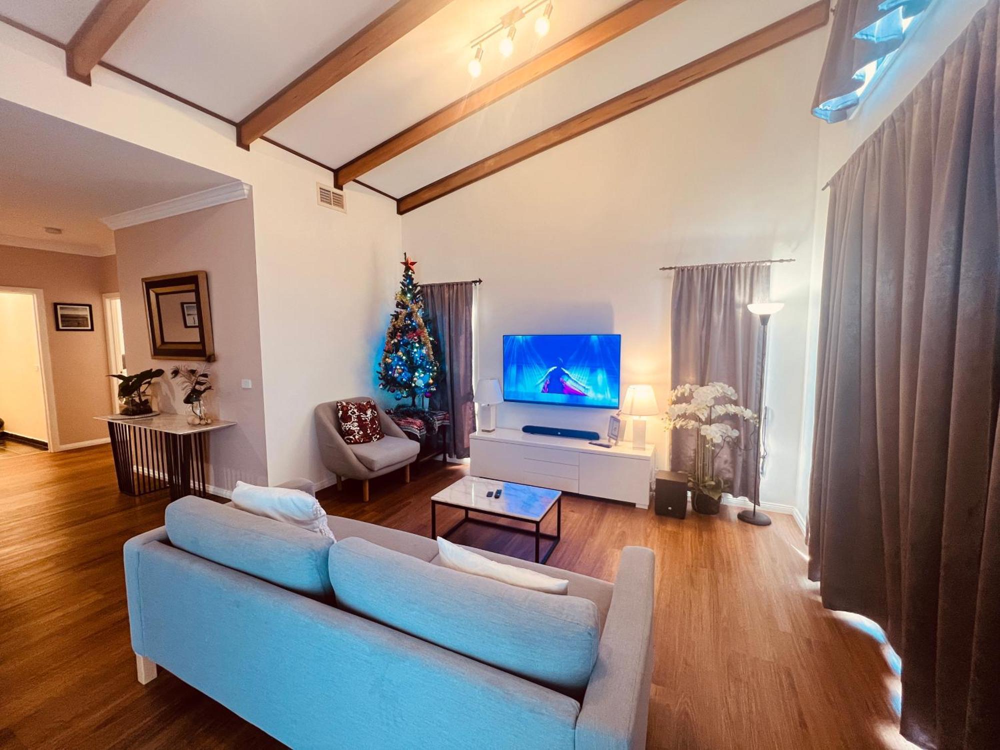 Cosy 4Br Home 15 Minutes Away From Melbourne Airport St Albans Bagian luar foto