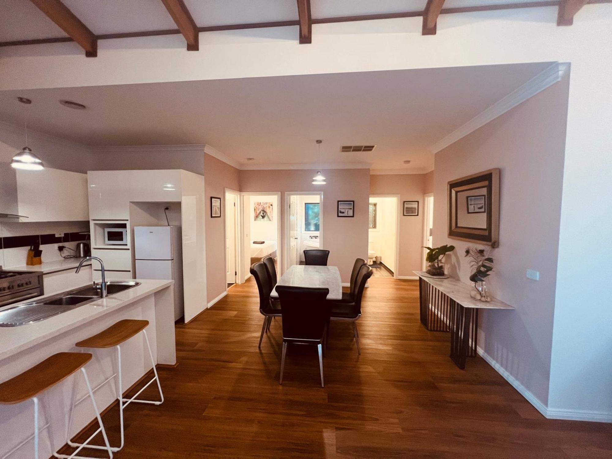 Cosy 4Br Home 15 Minutes Away From Melbourne Airport St Albans Bagian luar foto