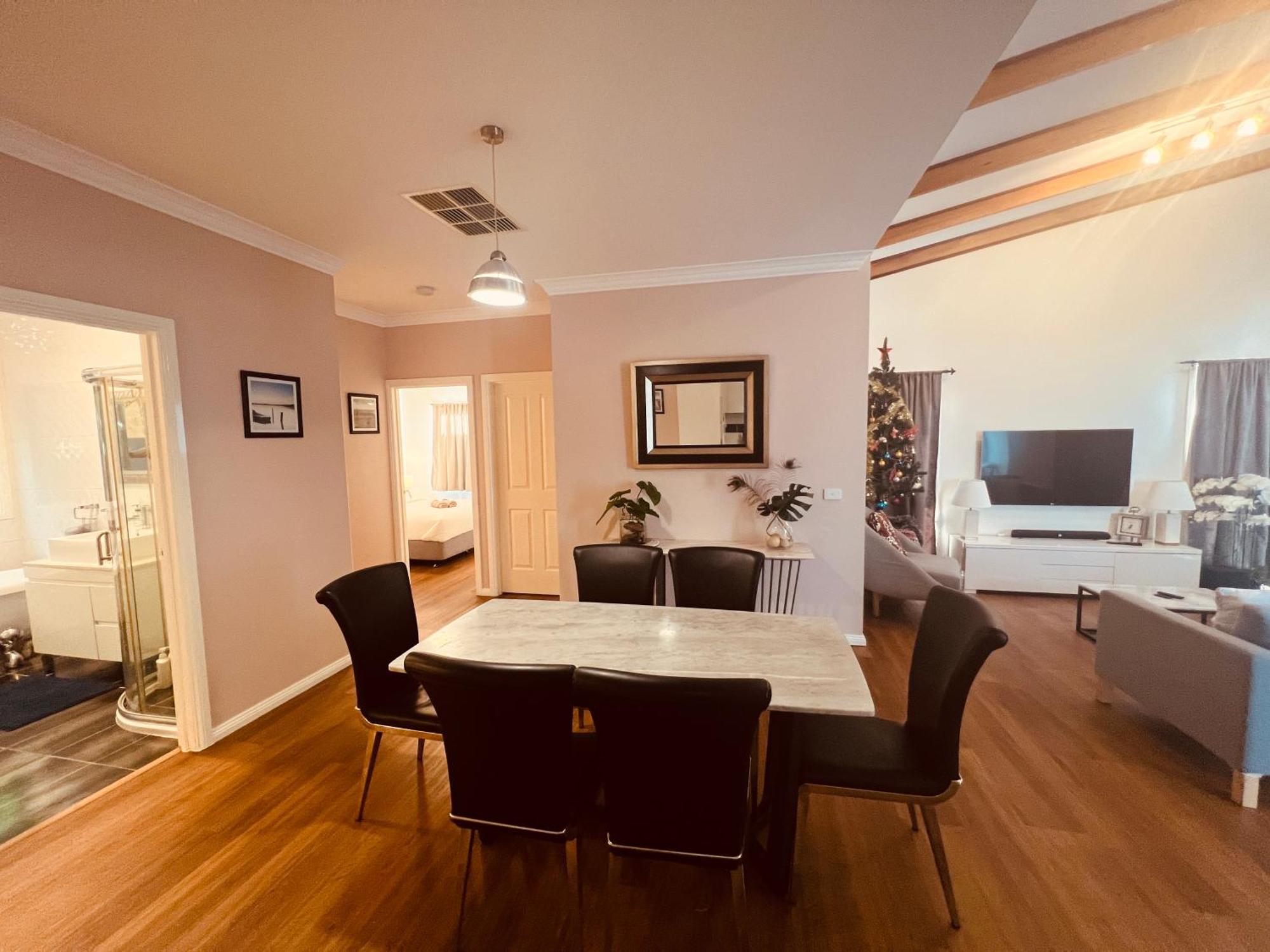 Cosy 4Br Home 15 Minutes Away From Melbourne Airport St Albans Bagian luar foto